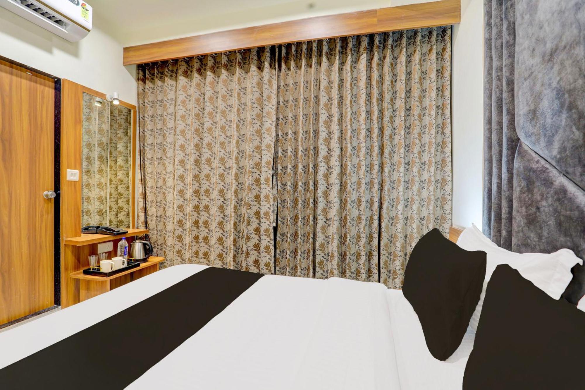 Hotel O Sun Light Ahmedabad Extérieur photo